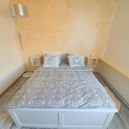 Apartman Iva *